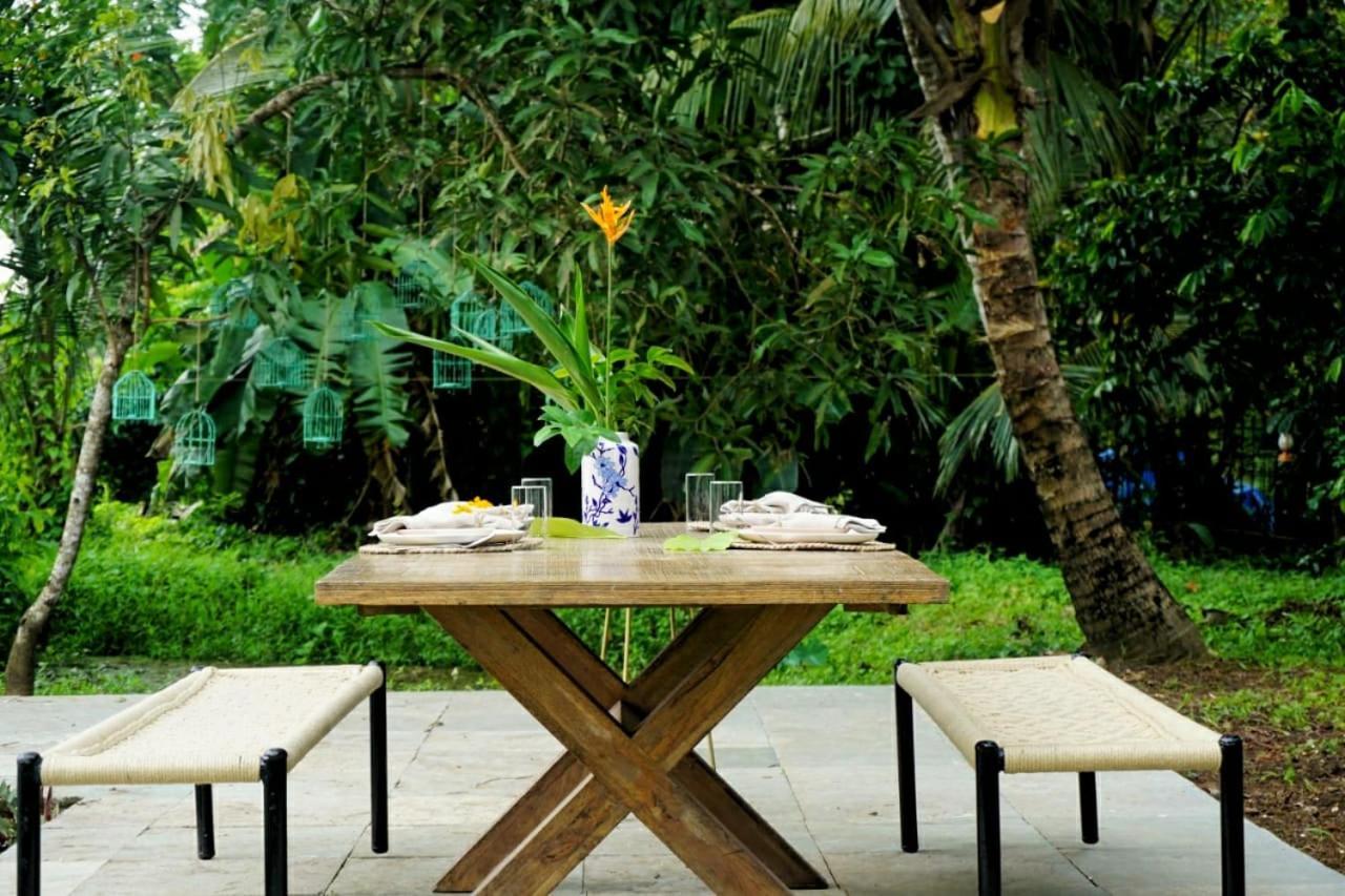 Sunsets And Palm Trees Bed & Breakfast Alappuzha Luaran gambar