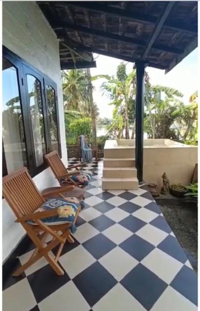 Sunsets And Palm Trees Bed & Breakfast Alappuzha Luaran gambar