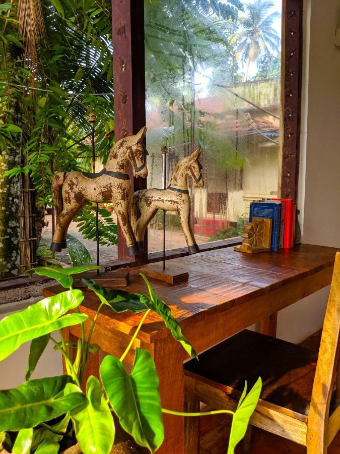 Sunsets And Palm Trees Bed & Breakfast Alappuzha Luaran gambar