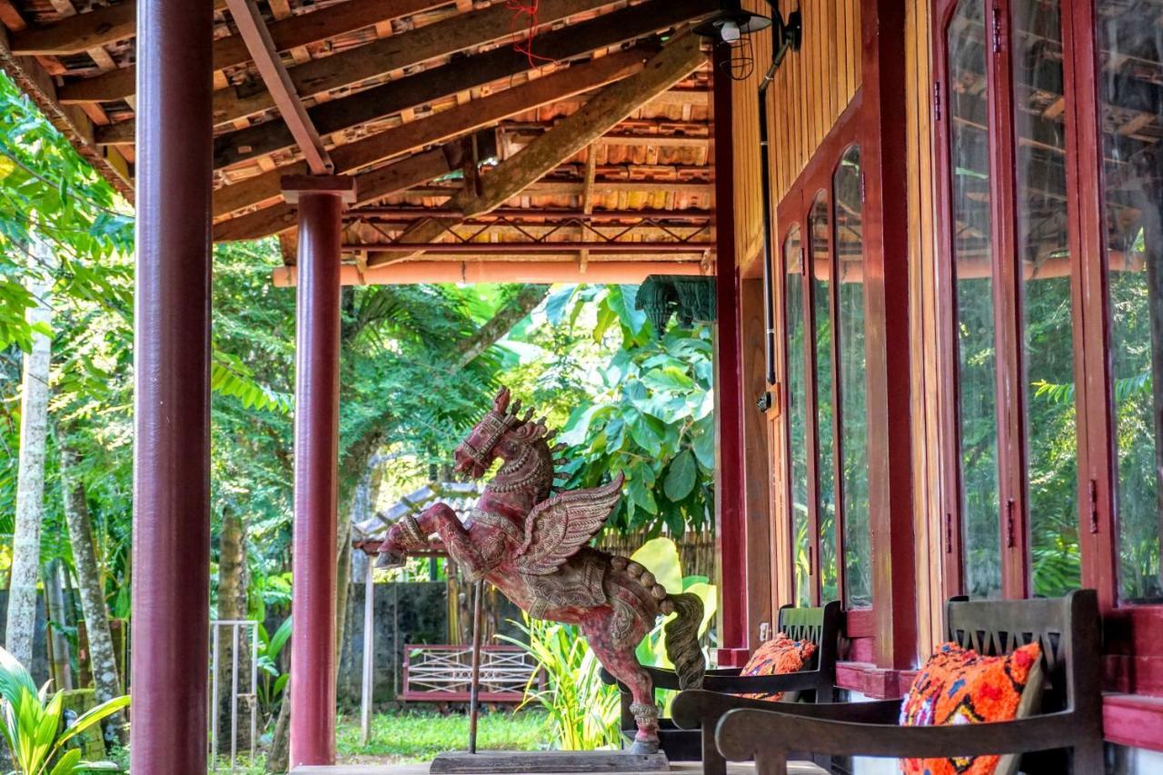 Sunsets And Palm Trees Bed & Breakfast Alappuzha Luaran gambar