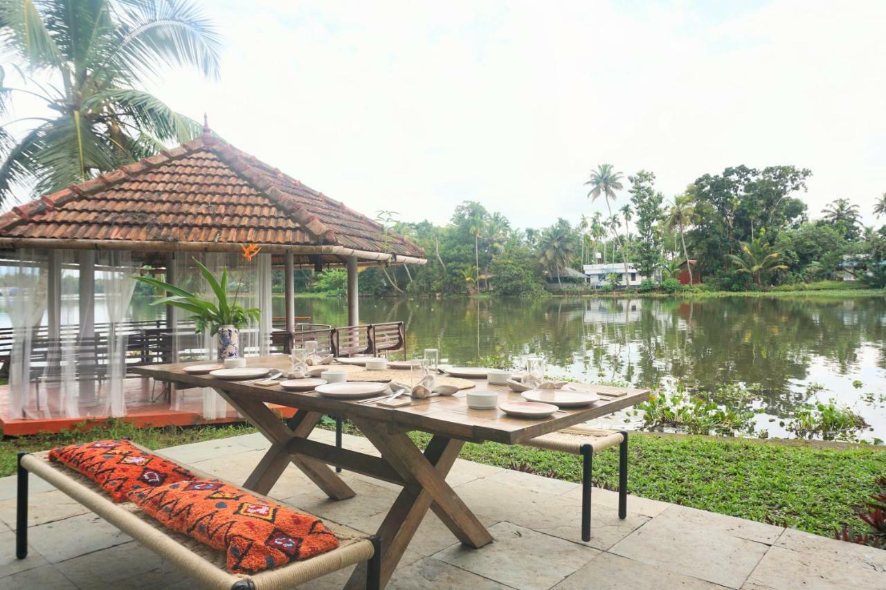 Sunsets And Palm Trees Bed & Breakfast Alappuzha Luaran gambar